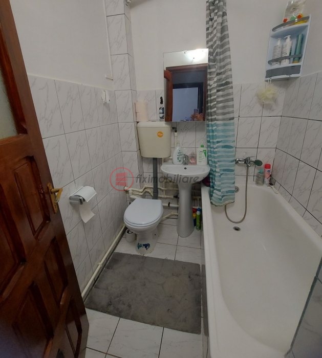 Podu Ros - Piata Nicolina Apartament 1 cameră, etaj 1