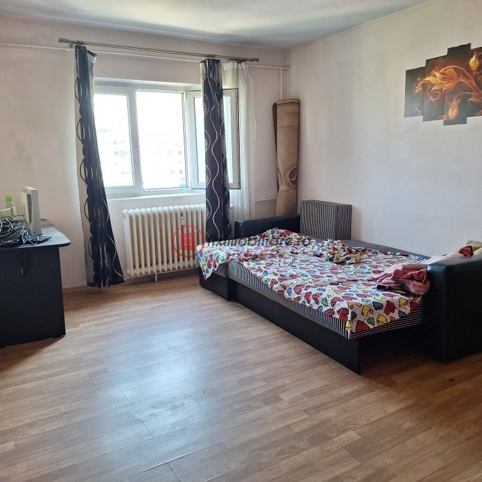 Apartament cu 1 cameră, decomandat - Nicolina 1, Iași