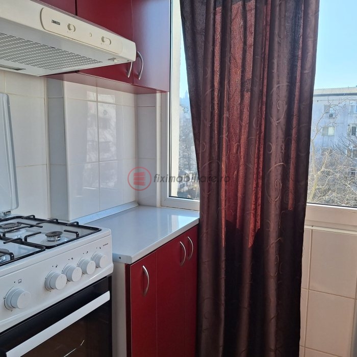 Galata - Biserica Galbenă, apartament 2 camere decomandat 