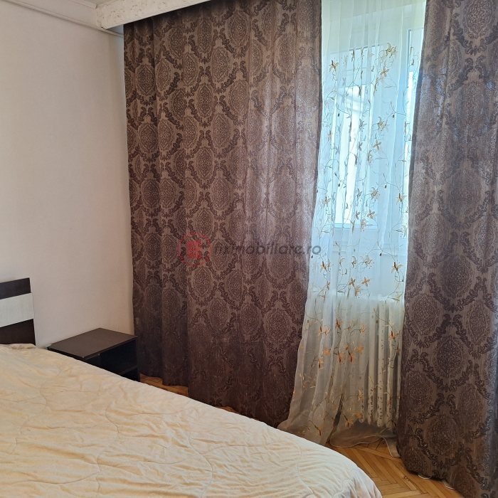 Podu Roș, apartament 2 camere, 50mp, cu CT
