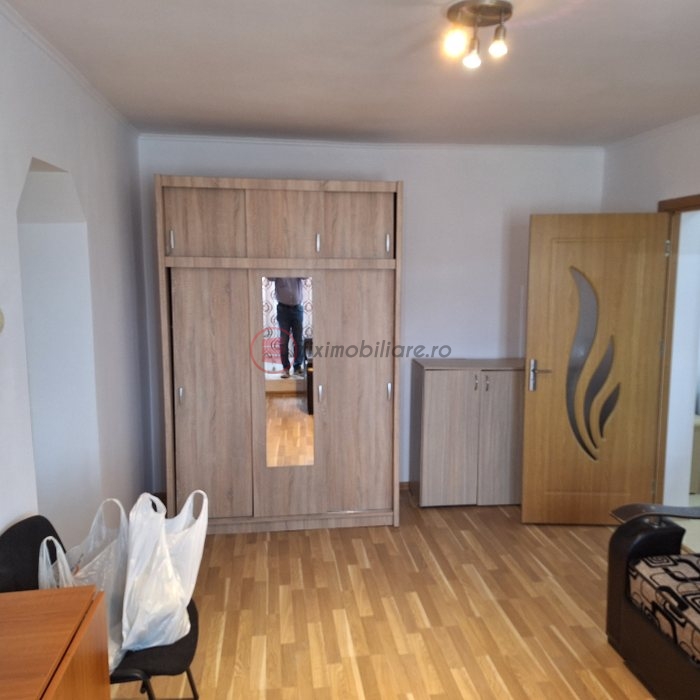 Podu Roș, Apartament 2 camere, 50mp, etaj 3, cu CT