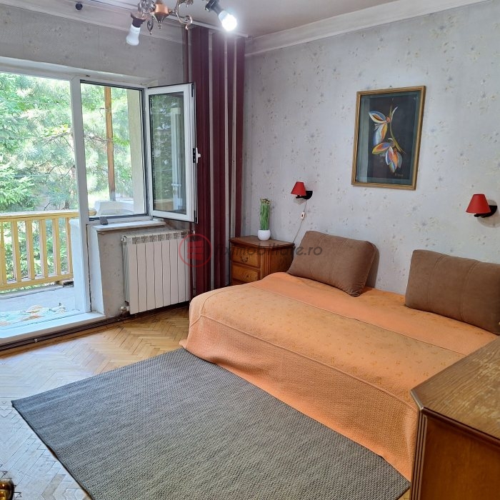 Târgu Cucu, 3 camere decomandat la blocurile tip vilă