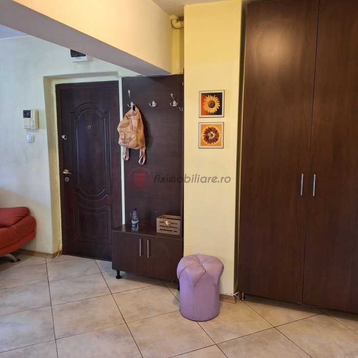 Târgu Cucu, 3 camere decomandat la blocurile tip vilă